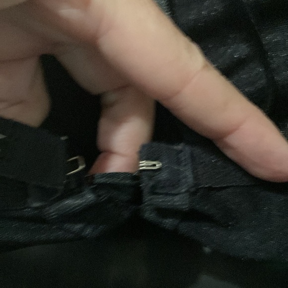 Vintage Black Lace Rose Corset w/ hook~n~eye secured front & back. Pre ~loved - Picture 7 of 14